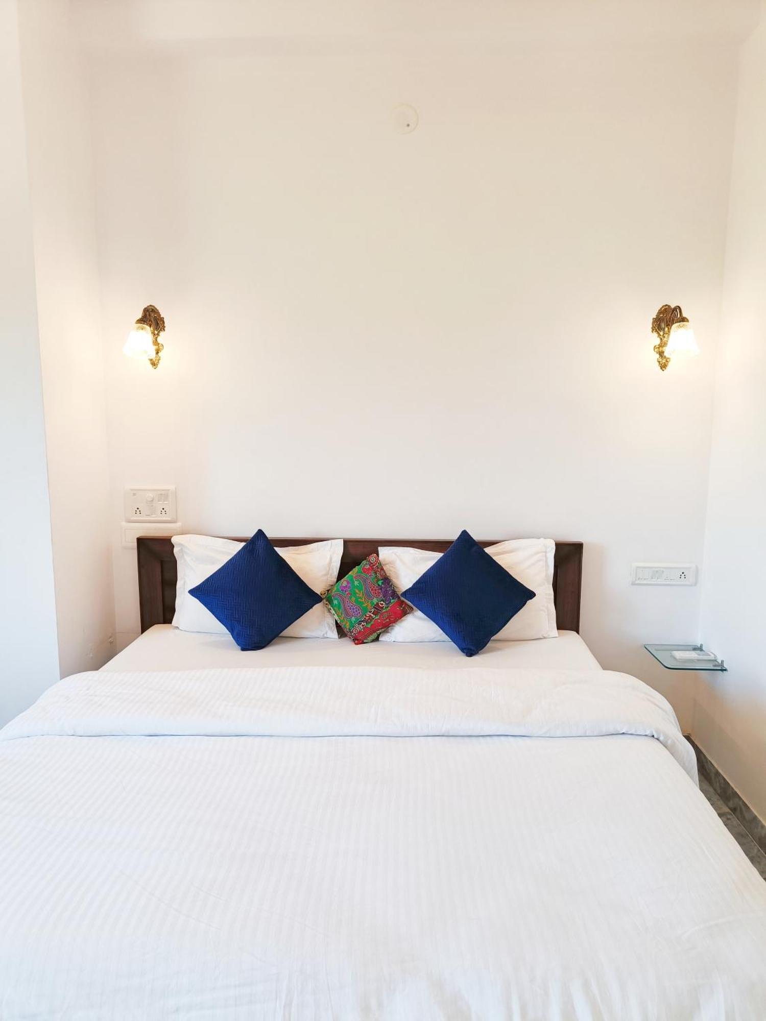 Prakash Ji'S Haveli -Luxurious Lakeside Retreat- Hotel Udaipur Szoba fotó